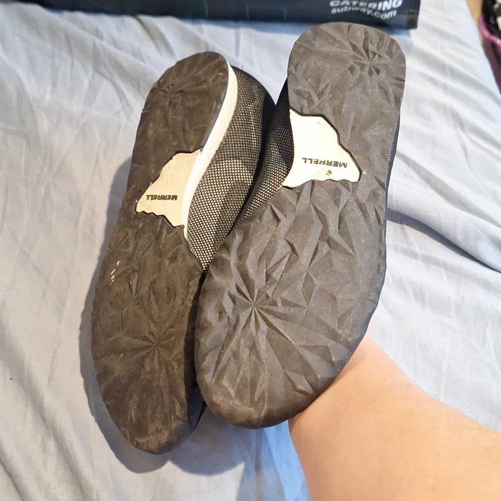 Merrell size 7 flats for ladies - Picture 2 of 2
